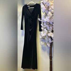 Elegant Black Long Sleeve Dress